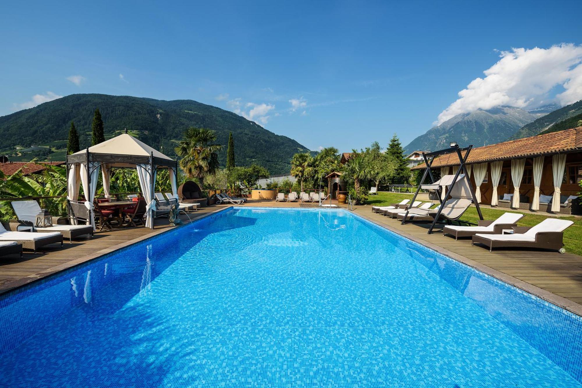 Ruster Resort Lagundo Esterno foto